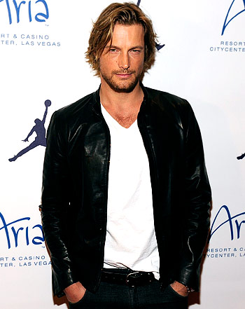 1354108876_gabriel aubry 350