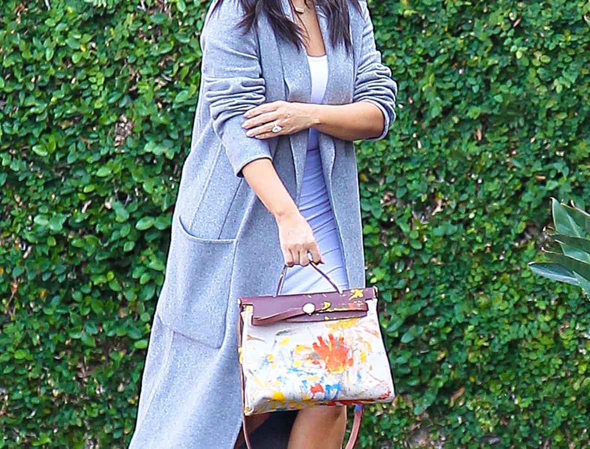 Kim Kardashian Carries Bag Painted By North West First Picture