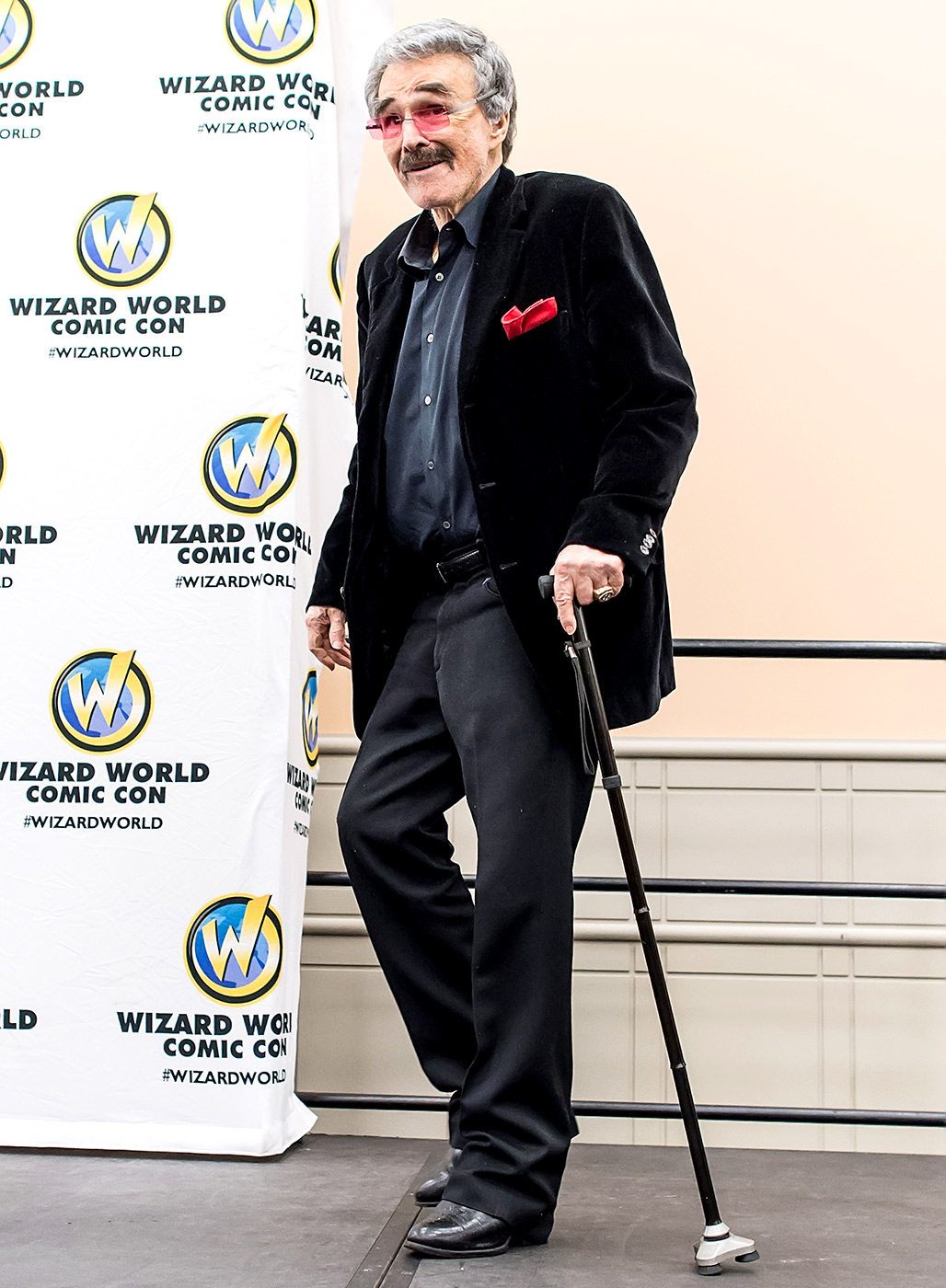 Burt Reynolds Makes Rare Appearance at His First Comic Con: Photos | Us ...