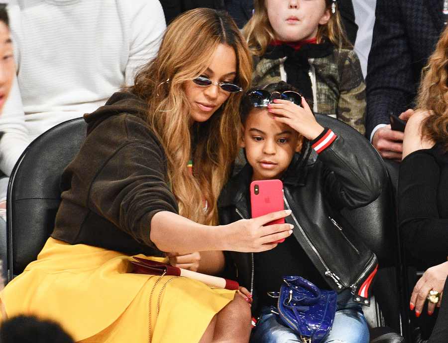 Beyonce Blue Ivy selfie NBA All-Star Game