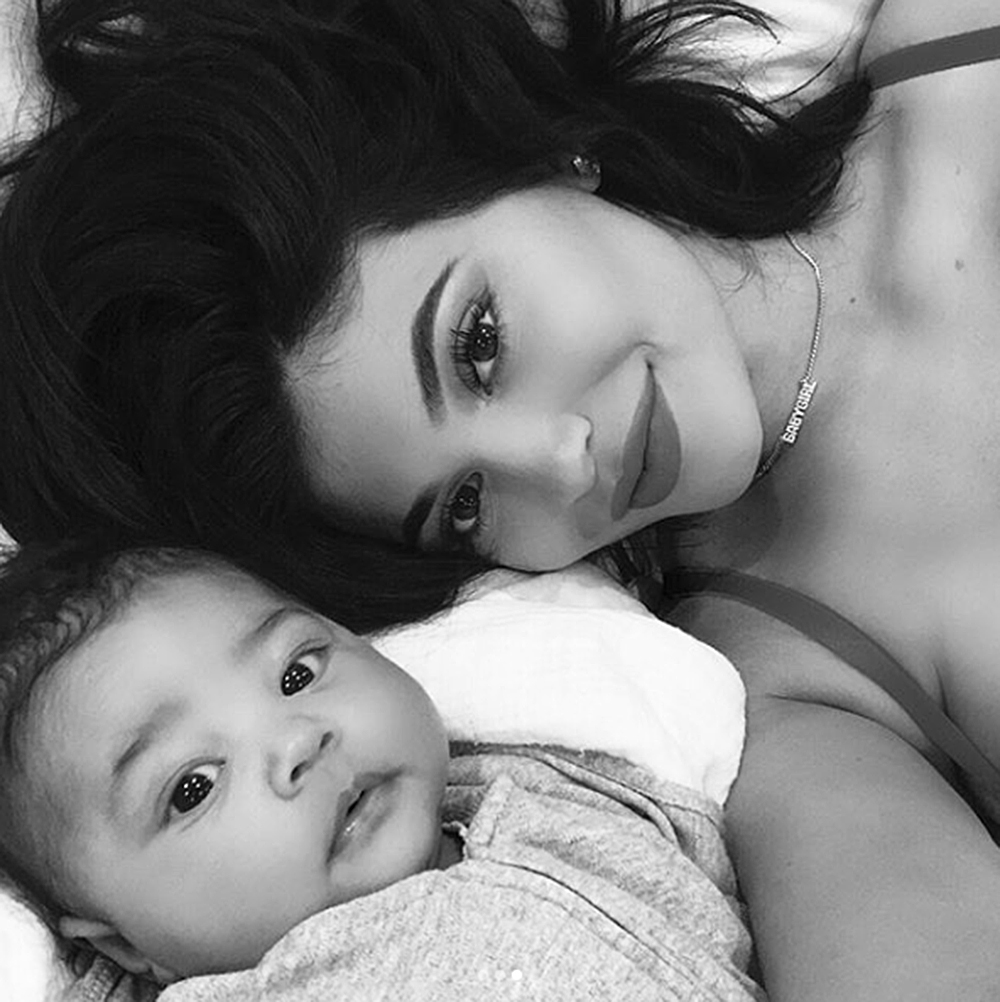 Kylie posts first selfies with daughter Stormi