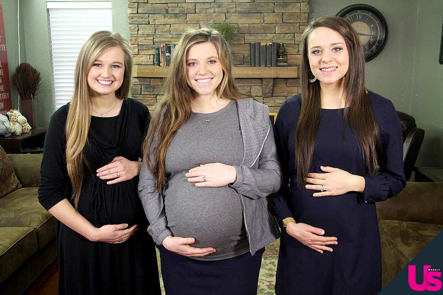 Pregnant-Joy-Jinger-Kendra-Holding-Bellies Duggar