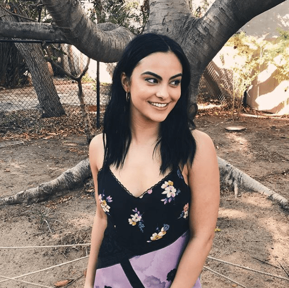 Camila Mendes