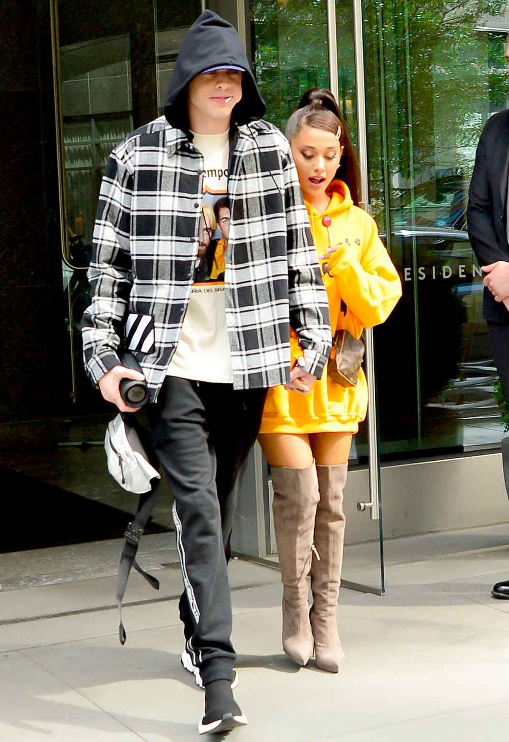 ariana-grande-pete-davidson