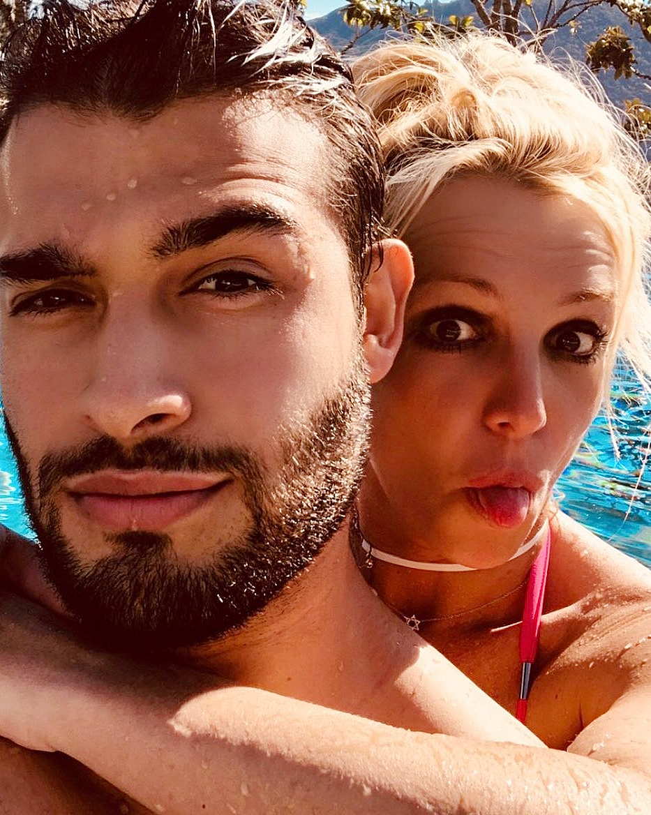 Sam Asghari Britney Spears Swimming Pool