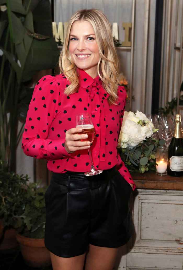 Ali Larter Shares Holiday Recipe for Fa La La Fondue, Which Pairs Perfectly With Wine