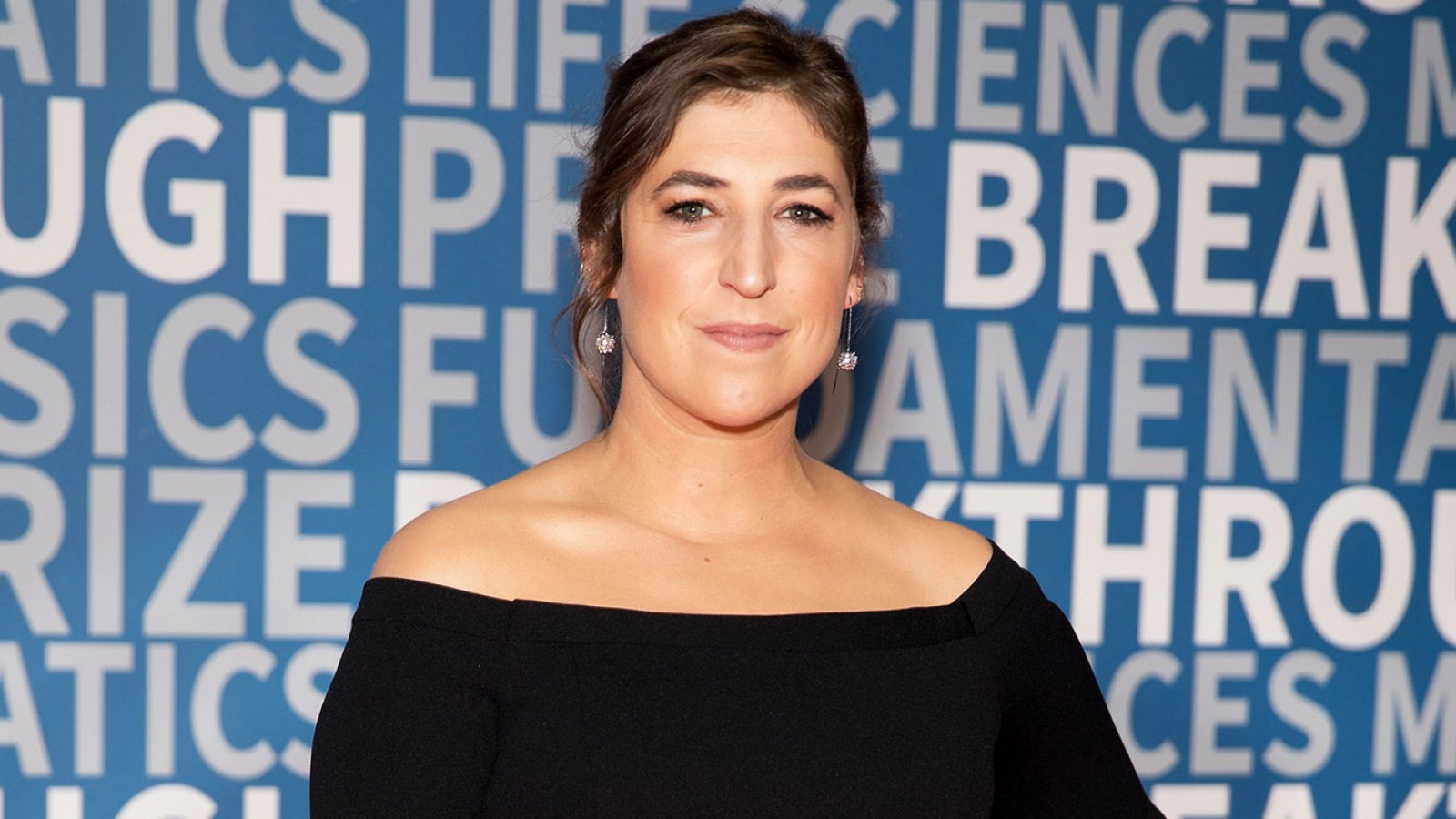Mayim Bialik Gets Real Post-Split on Christmas Eve: I’m ‘Not Doing So Well’