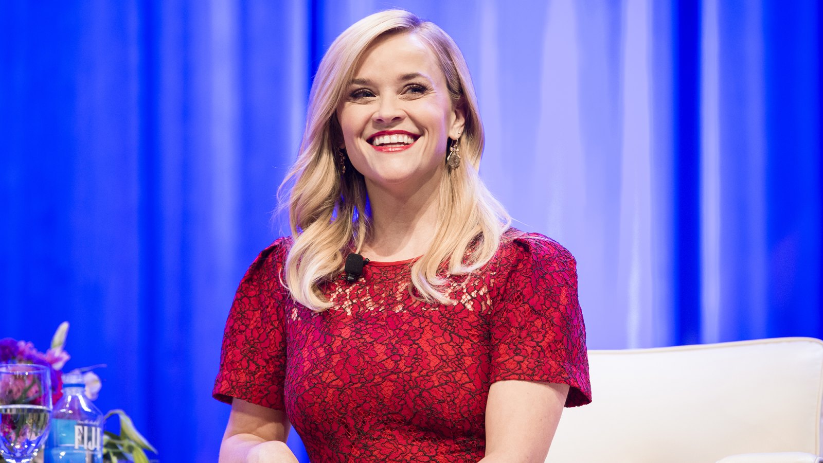 Reese Witherspoon and Her Family Win for Cutest Holiday Photo