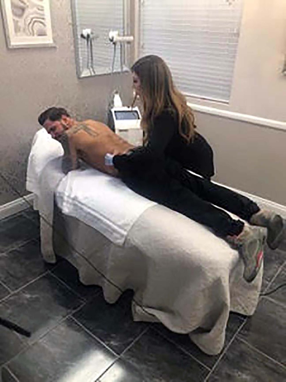 Ronnie Ortiz-Magro and Jen Harley Get Their Abs Sculpted Amid Drama at a Spa Day