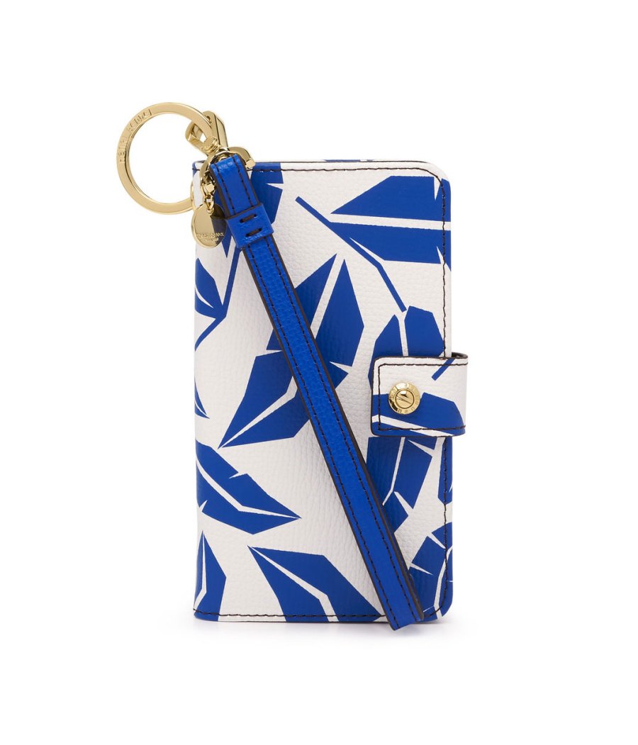 henri-bendel---blue-and-white-case