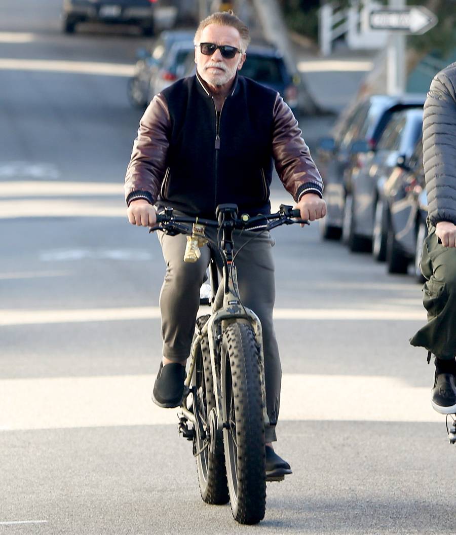 Arnold-Schwarzenegger-biking