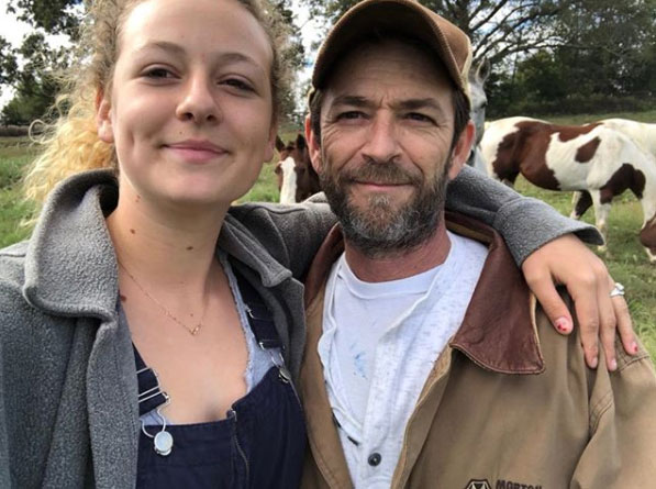 Luke Perry’s Son, Ex-Wife, Fiancee Grab Dinner Together in L.A.