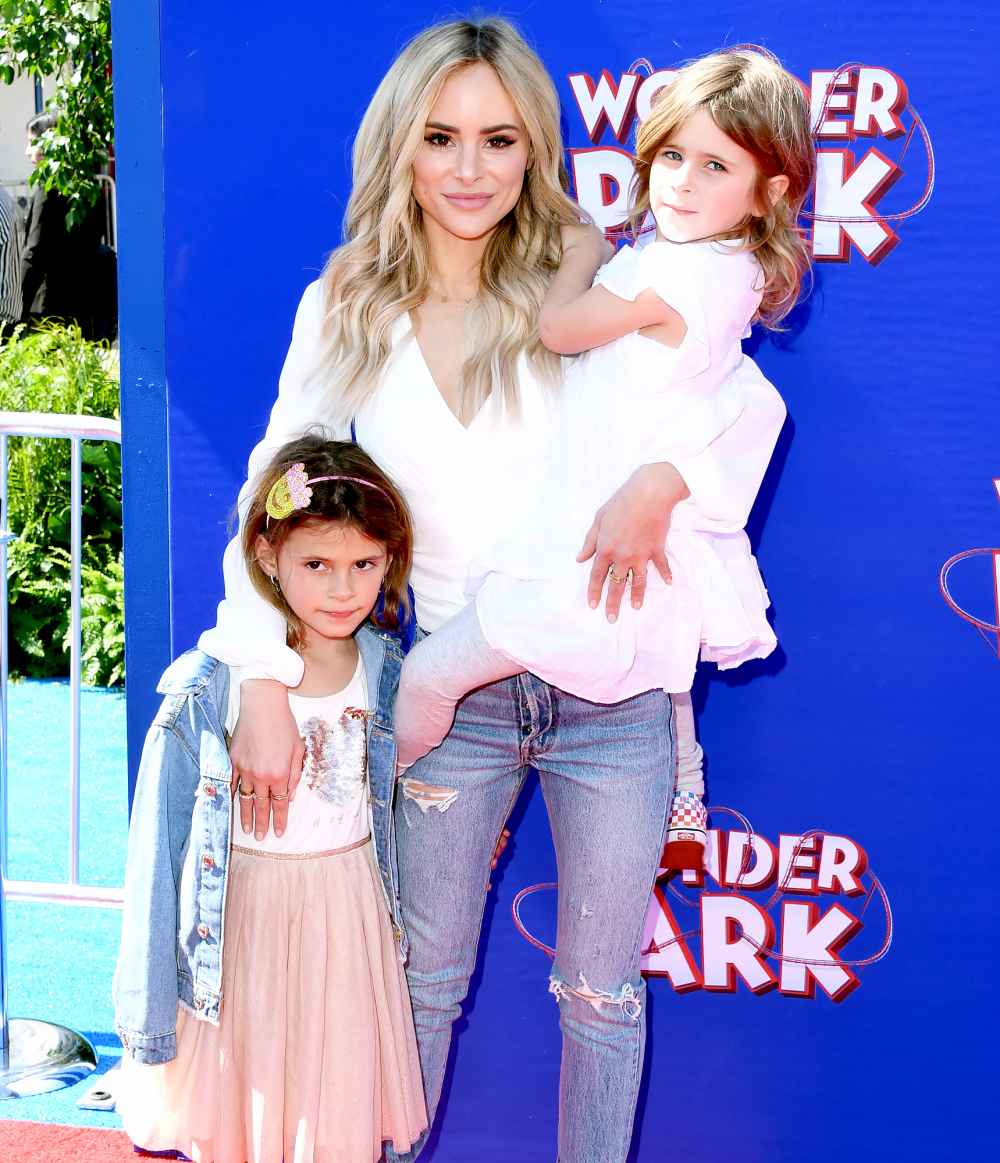 Amanda-Stanton-Celebrates-29th-Birthday-With-Daughters-After-Bobby-Jacobs-Split