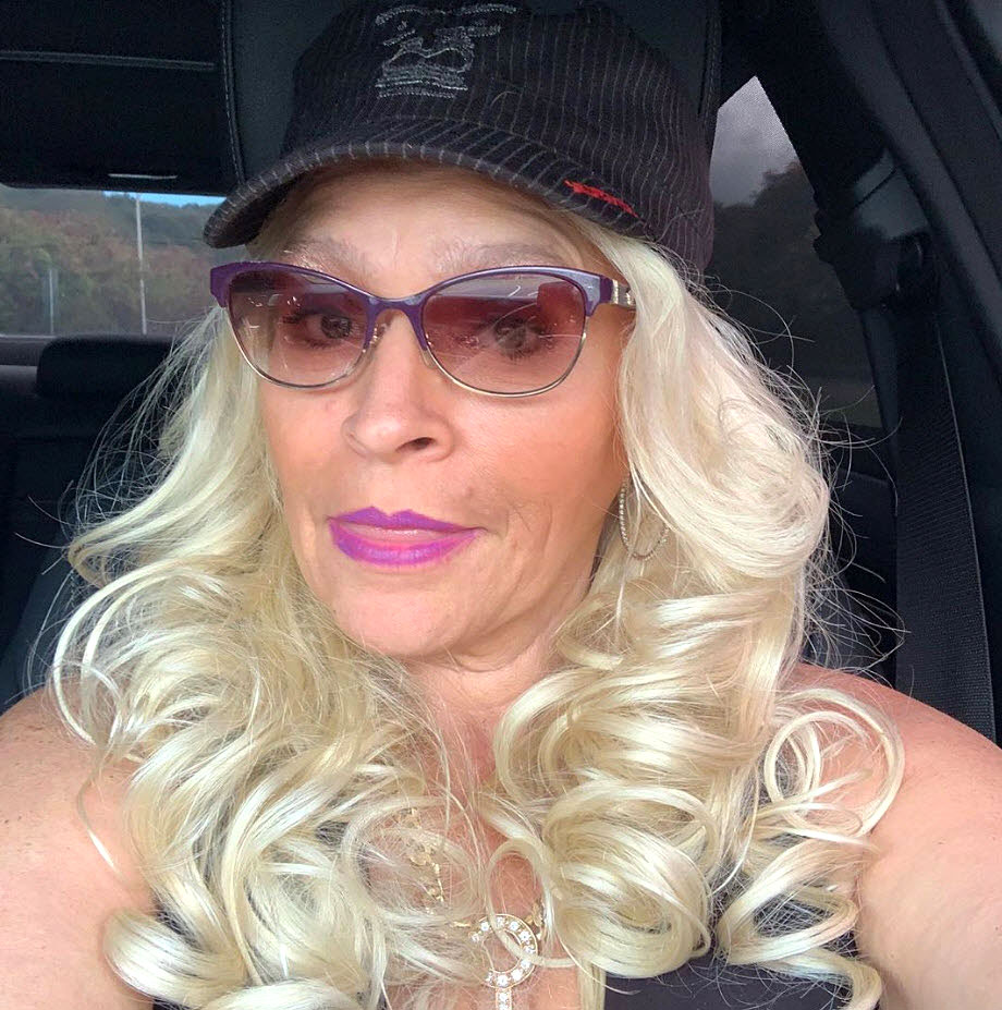 Beth Chapman Is Resting at Home After Hospitalization Amid Cancer Battle
