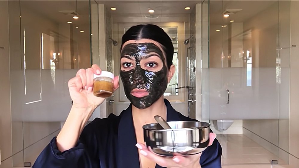 Kourtney Kardashian¹s Go-to Lip Scrub Is Already in Your Pantry