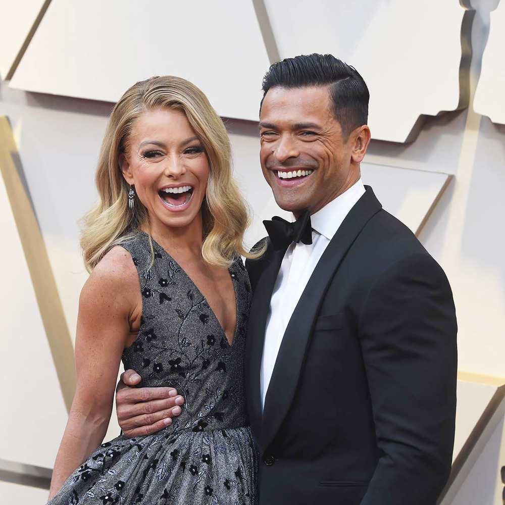 Kelly Ripa Mark Consuelos Wrestling Instead of Met Gala 2019