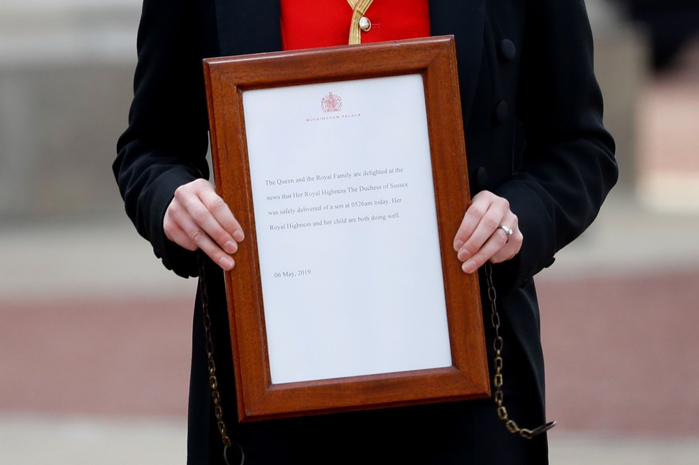 Duchess Meghan Prince Harry Royal Baby Announced Easel Buckingham Palace