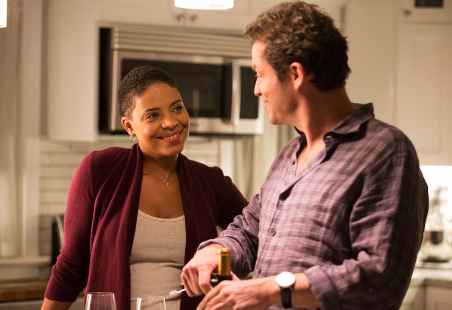 Sanaa-Lathan-as-Janelle-and-Dominic-West-as-Noah-in-The-Affair