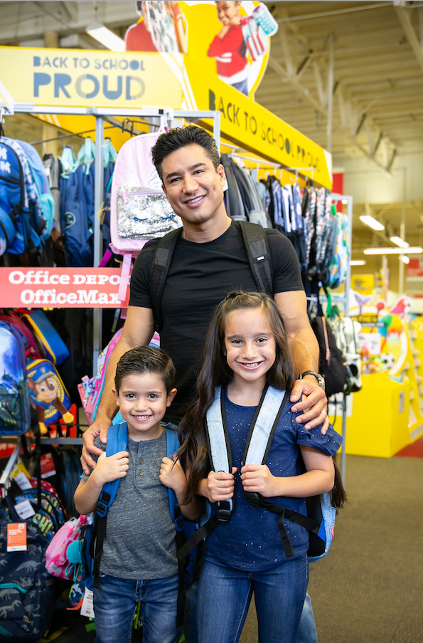 Mario Lopez With Kids