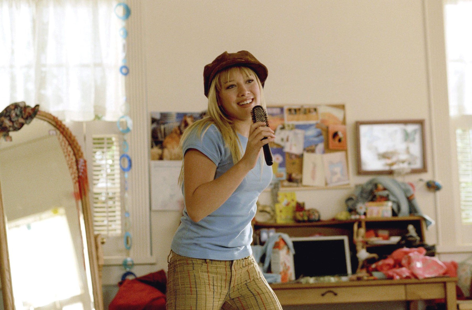 Hilary Duff Is Returning As Lizzie Mcguire In Sequel Series