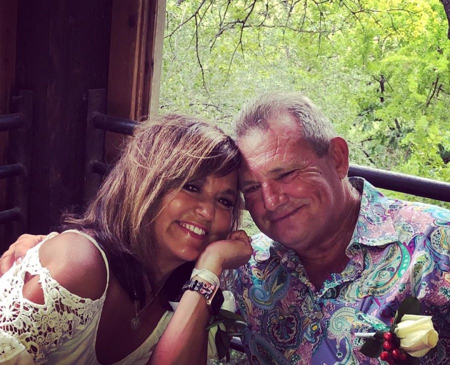 Miranda Lambert, Husband Brendan Celebrate Her Parents’ 60th Wedding Anniversary