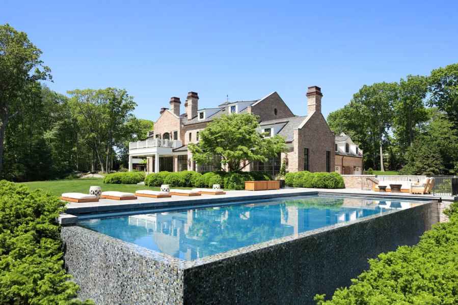 Tom-Brady-and-Gisele-Bundchen-selling-boston-home