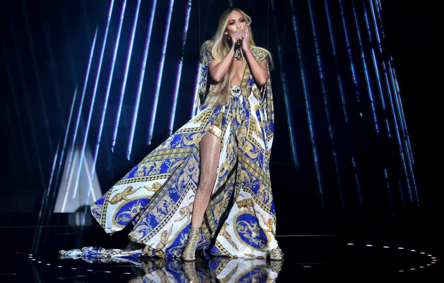 Jennifer Lopez Epic Performance 2018 VMAs Video Music Awards`````````