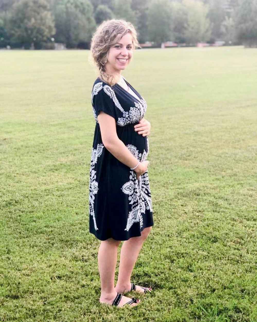 Abbie-Duggar-baby-bump