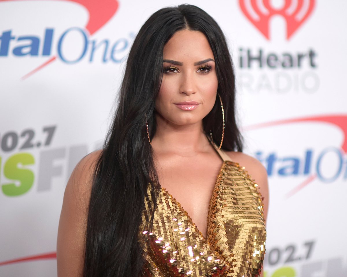 How Demi Lovato Found Self Acceptance Body Positivity Jerusalem