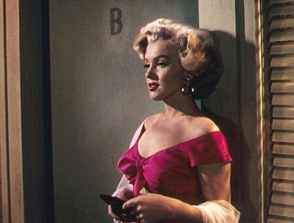 Marilyn Monroe Death Scene Suggested Police Corruption Podcast Claims