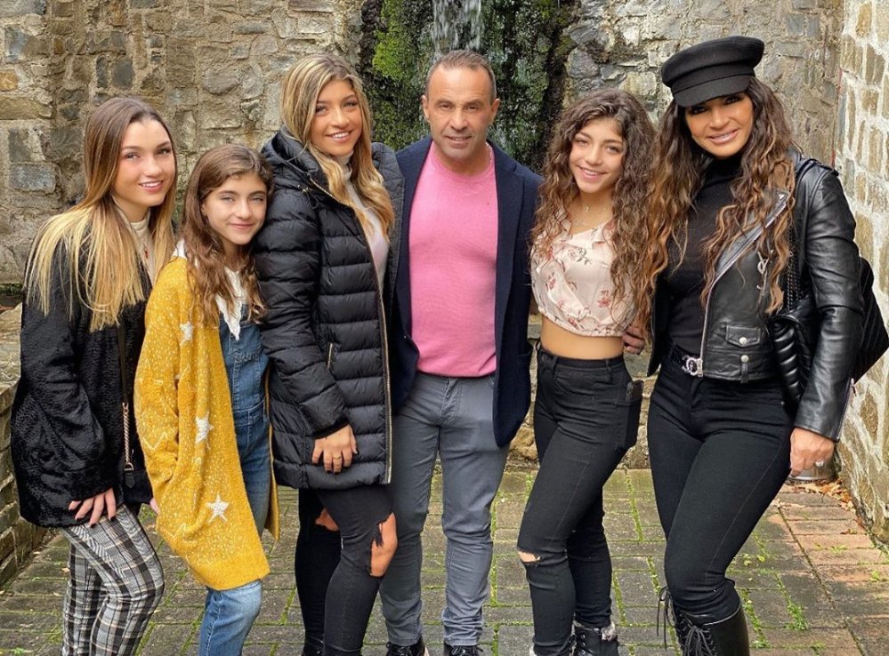 Teresa Giudice and Daughters Leave Italy After Visiting Joe Giudice
