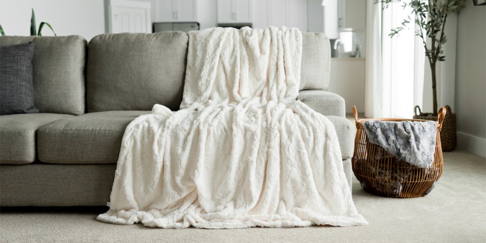 GRACED SOFT LUXURIES Oversized Faux-Fur Throw