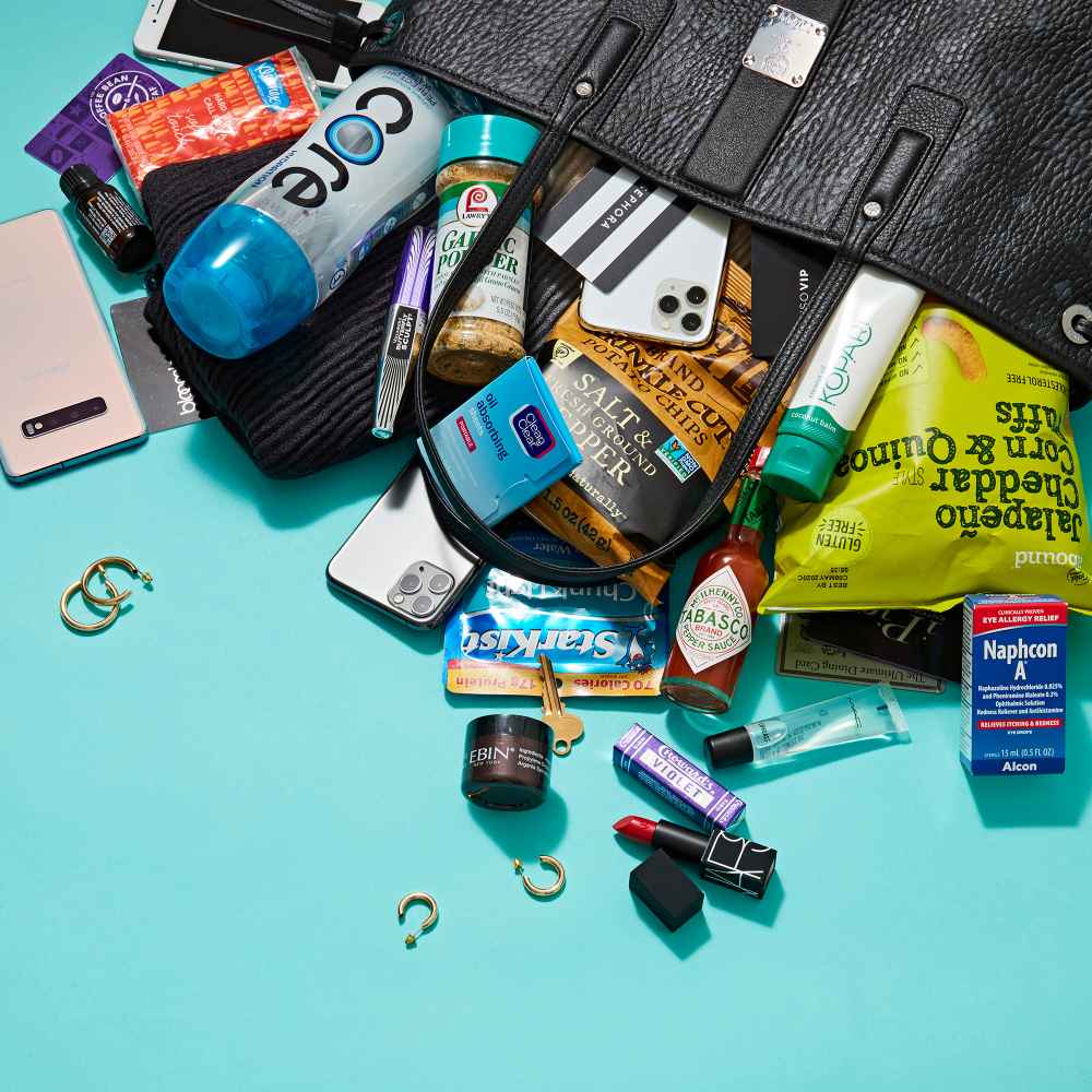 Tichina Arnold: What's in My Bag?