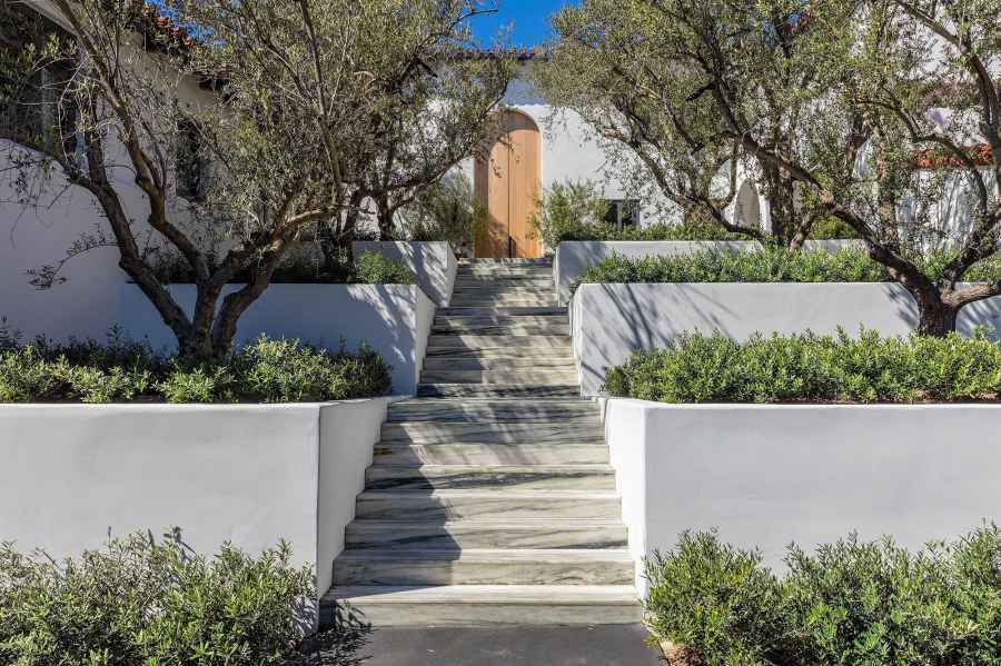 Lori Loughlin and Mossimo Giannulli Put Their 28M House on the Market