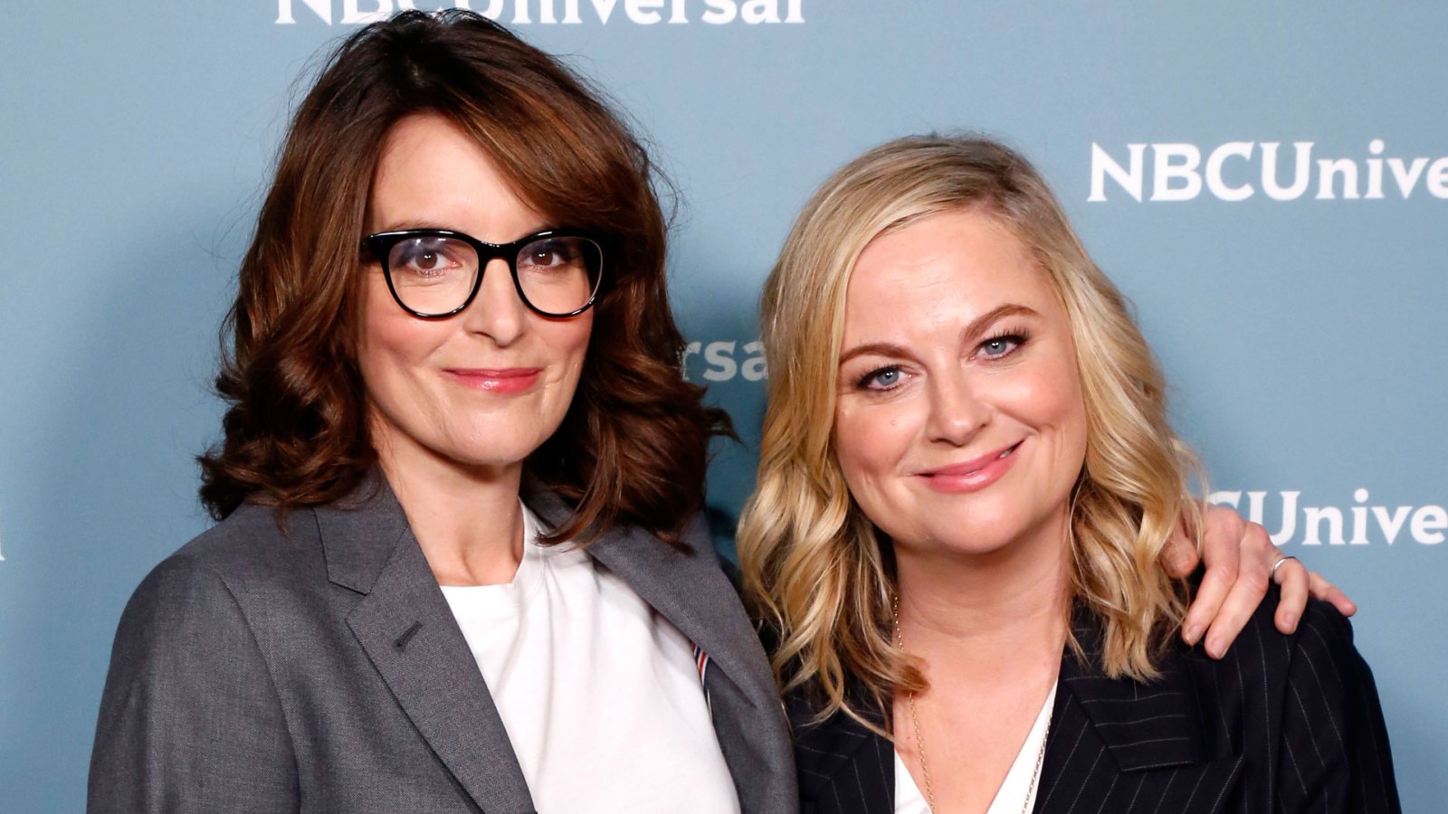 Tina Fey and Amy Poehler Returning to Cohost 2021 Golden Globe Awards