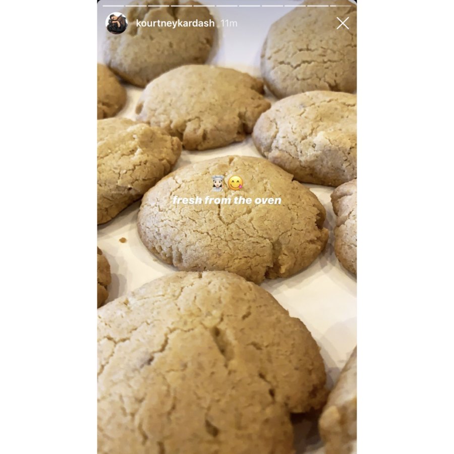 Kourtney Kardashian Bakes Cookies in Quarantine