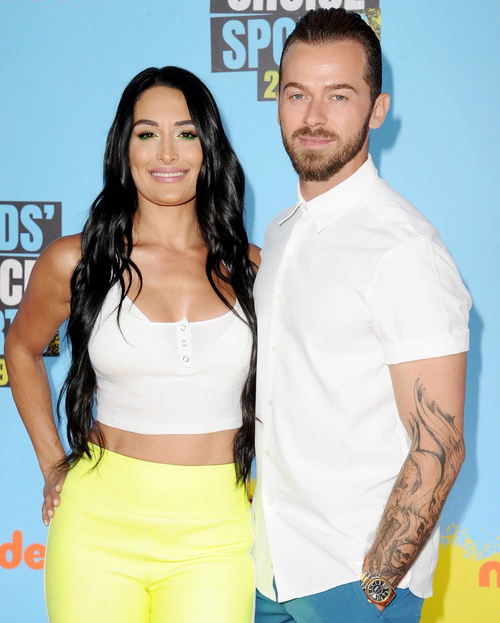 Pregnant Nikki Bella Jokes That Artem Chigvintsev Doesnt Like That She Doesn’t Wear Bras 2