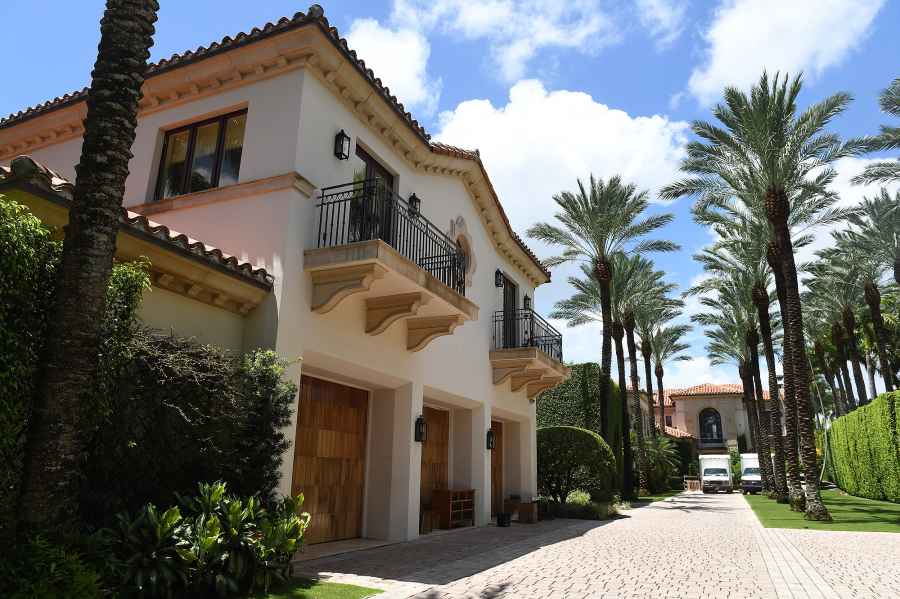 Jennifer Lopez Alex Rodriguez Buy 40 Million Miami Mansion