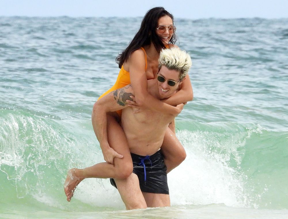 Nina Dobrev Shaun White Pack On PDA Vacation