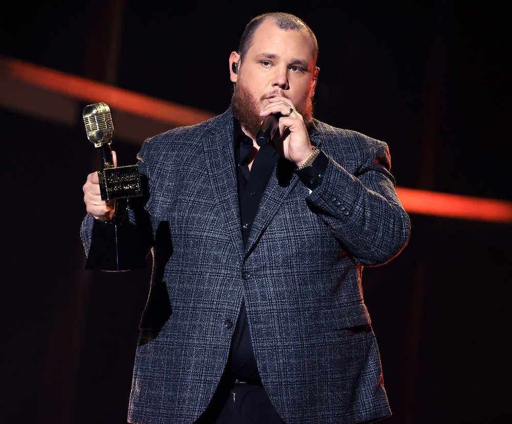 Luke Combs attends the 2020 Billboard Music Awards