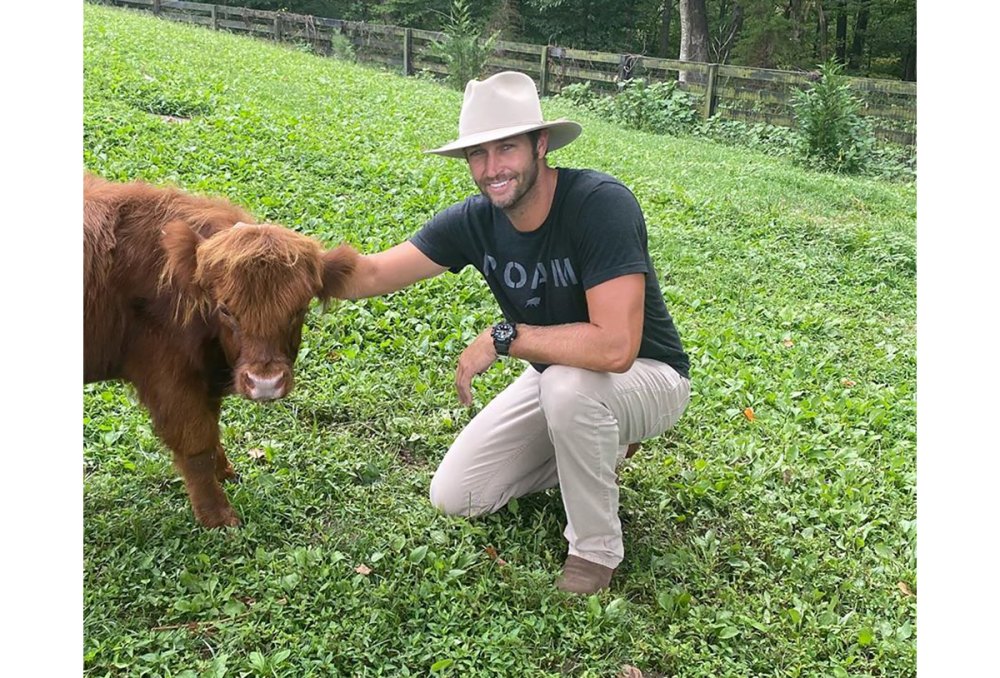 Jay Cutler Offers Reward for His Missing Dog Bane