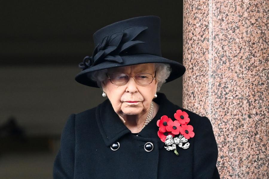 Duchess Kate, Prince William and More Royals Join Queen Elizabeth II at Remembrance Day Ceremony