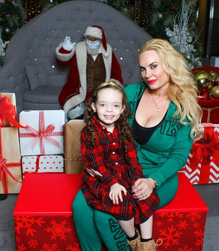 Promo Chanel Nicole Celebrity Kids Socially Distant Santa Visits in 2020 Holiday Season