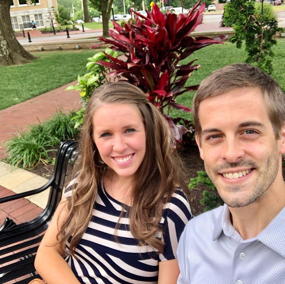 Derick Dillard Leaves Flirty Comment on Jill Duggar Workout Pics