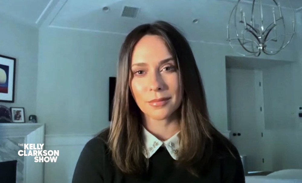 Jennifer Love Hewitt Recalls Leaking Breast Milk 1st Work Meeting Post Baby