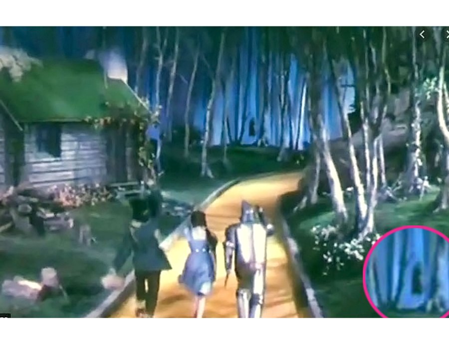 The Wizard of Oz Movie TV Mistakes