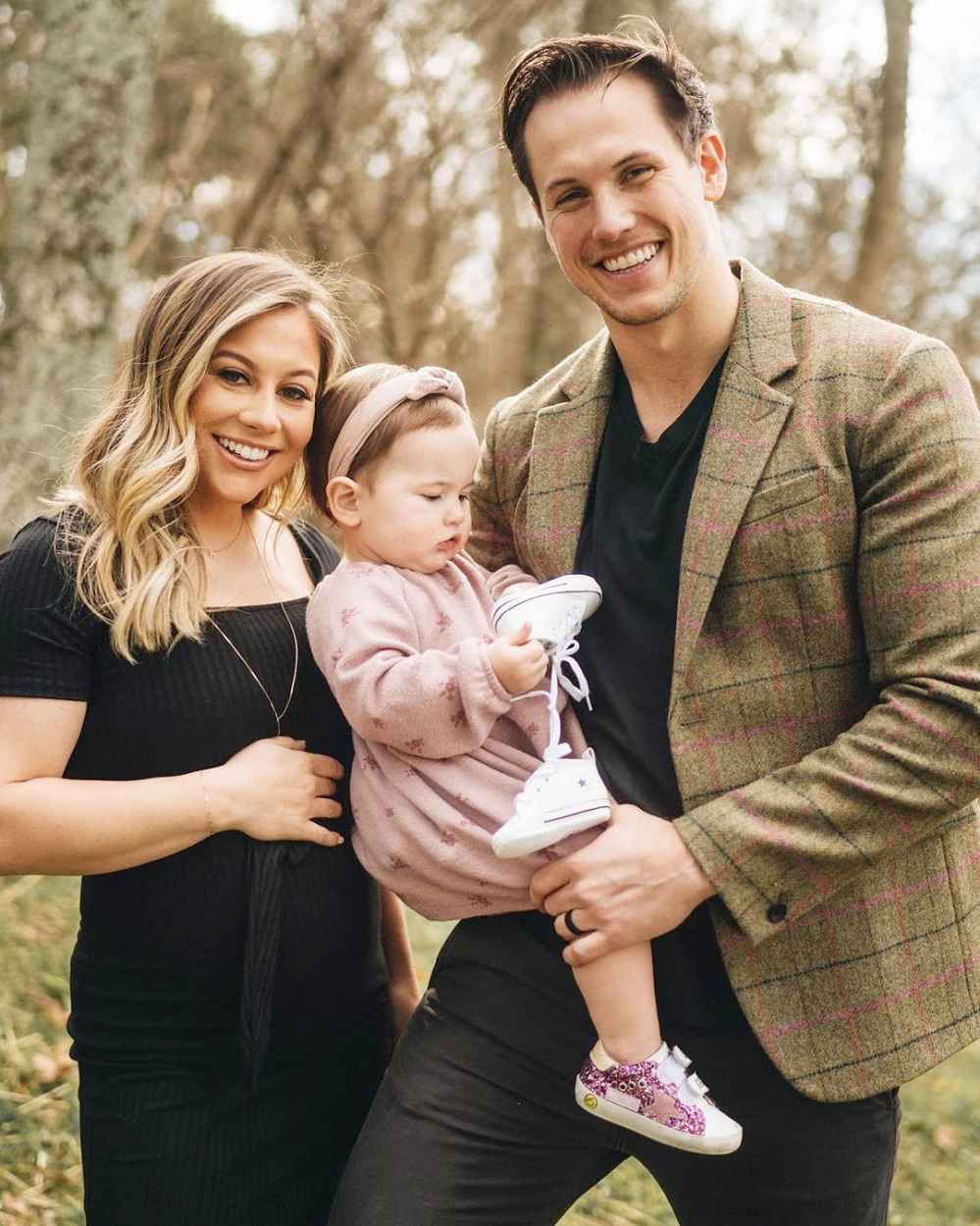 Pregnant Shawn Johnson’s Baby Bump Album Ahead of 2nd Child: Pics