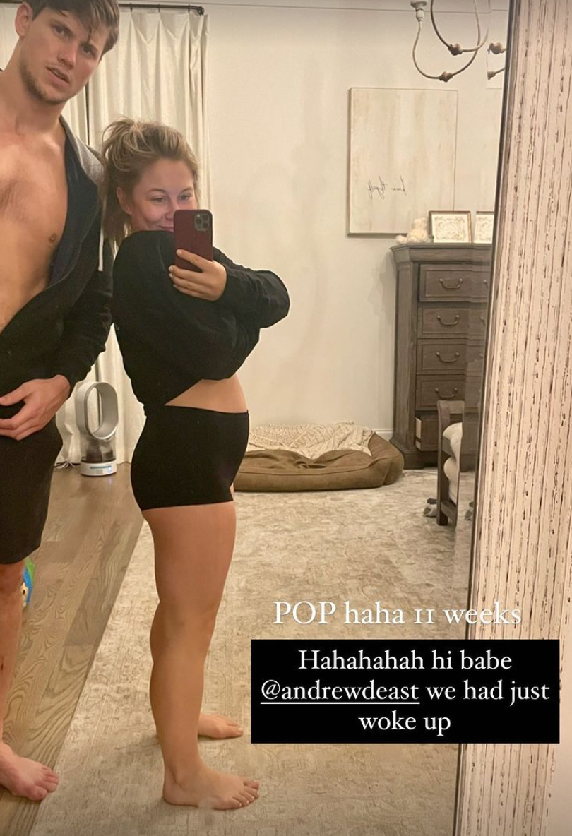 Pregnant Shawn Johnson’s Baby Bump Album Ahead of 2nd Child: Pics