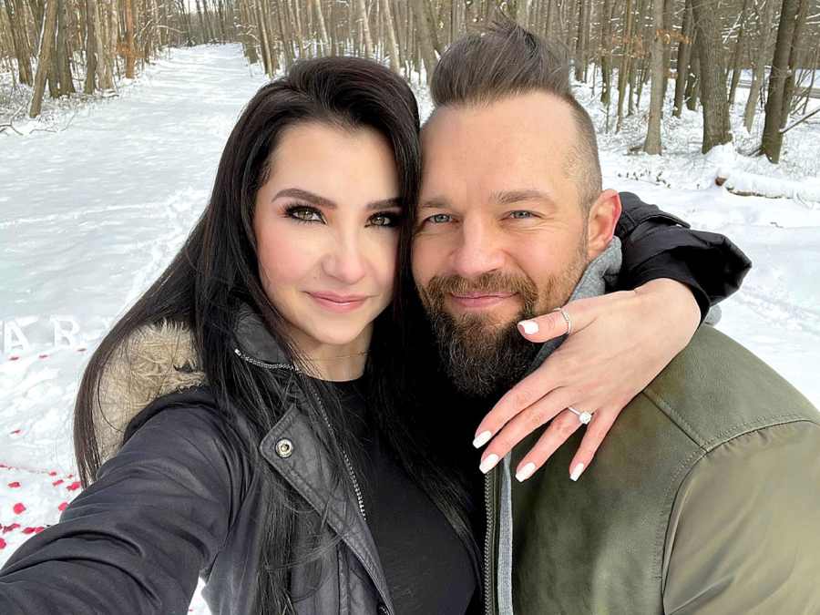 The Challenge Derrick Kosinski Is Engaged Girlfriend Nicole Gruman