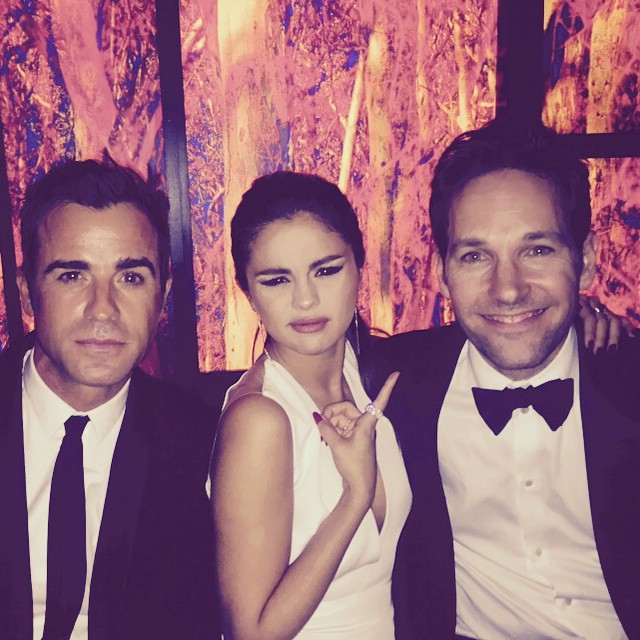 2015 Selena & Paul Golden Globes selfies